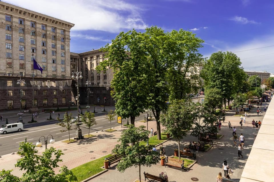 City view, Street view