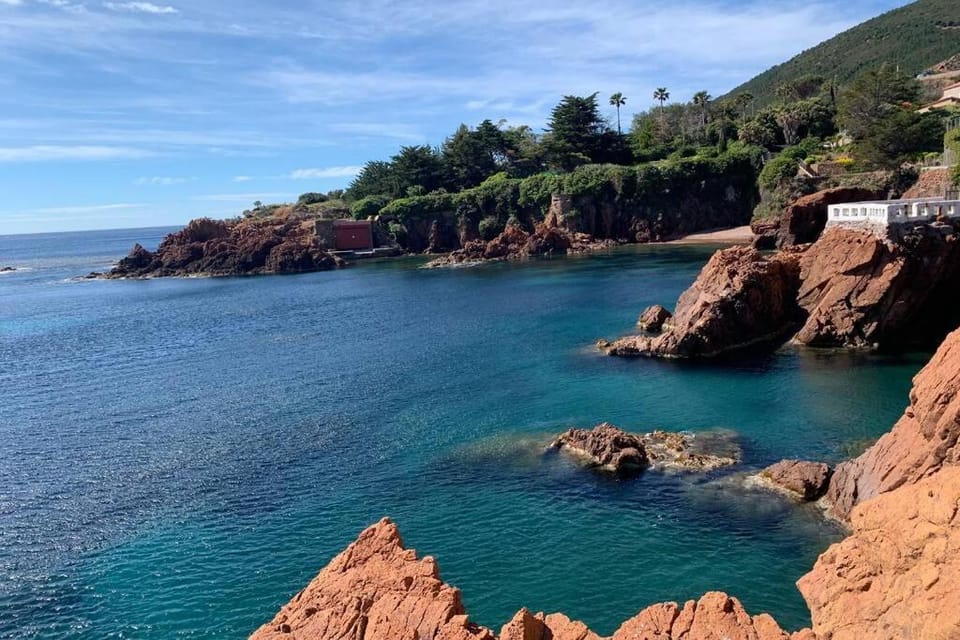 Cap Neree Petit coin de paradis pieds dans l eau Apartment in Saint-Raphael