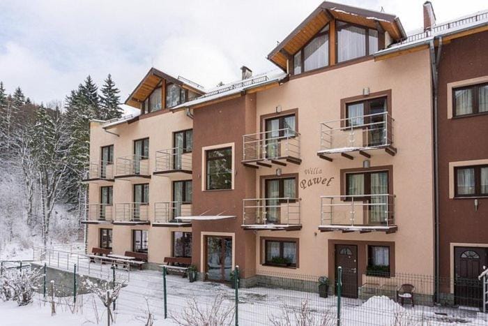Property building, Winter