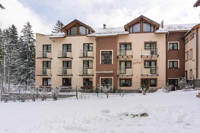Property building, Winter