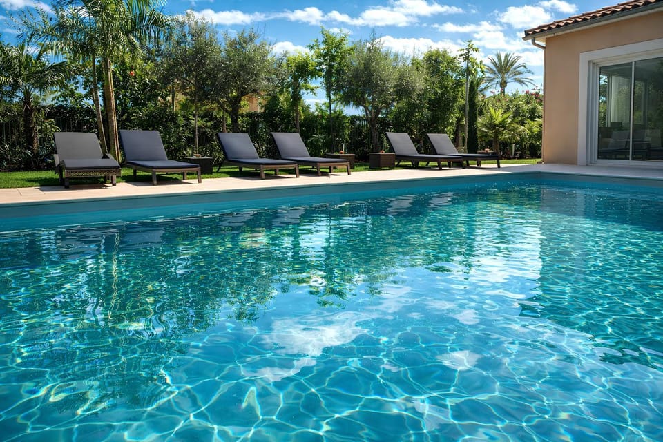 Swimming pool