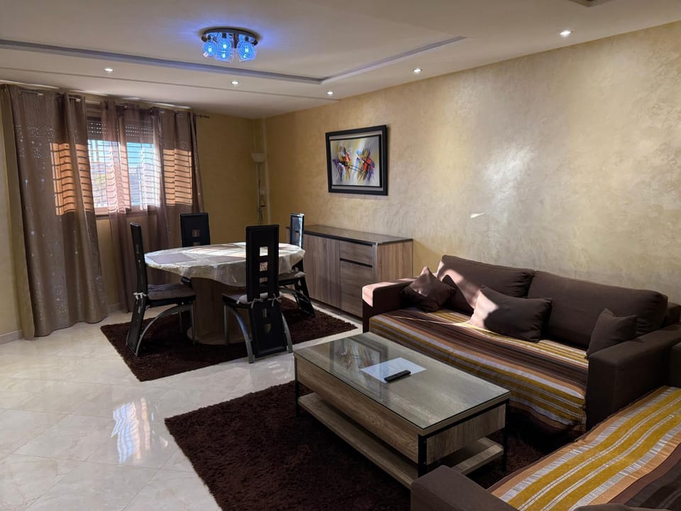 5 min de la Plage ! Appart Premium Climatisé & Ultra Calme Apartment in Agadir