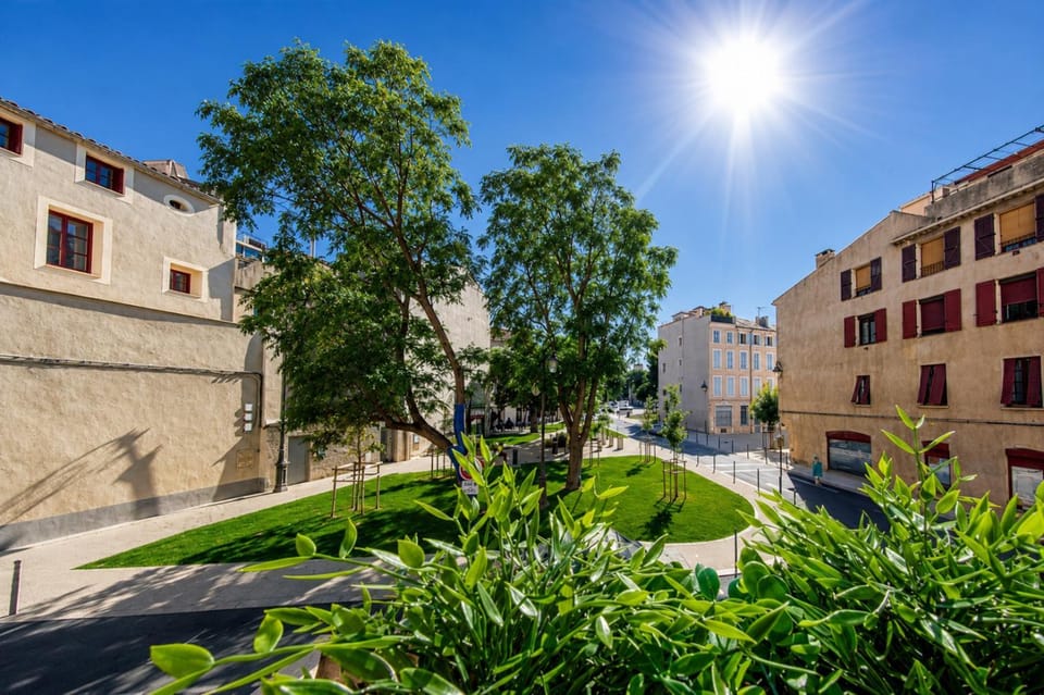 View (from property/room), City view, Garden view, Street view