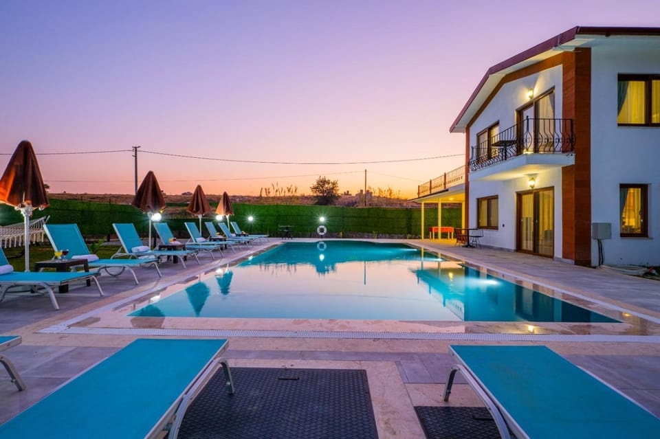 Property building, Swimming pool, Sunrise