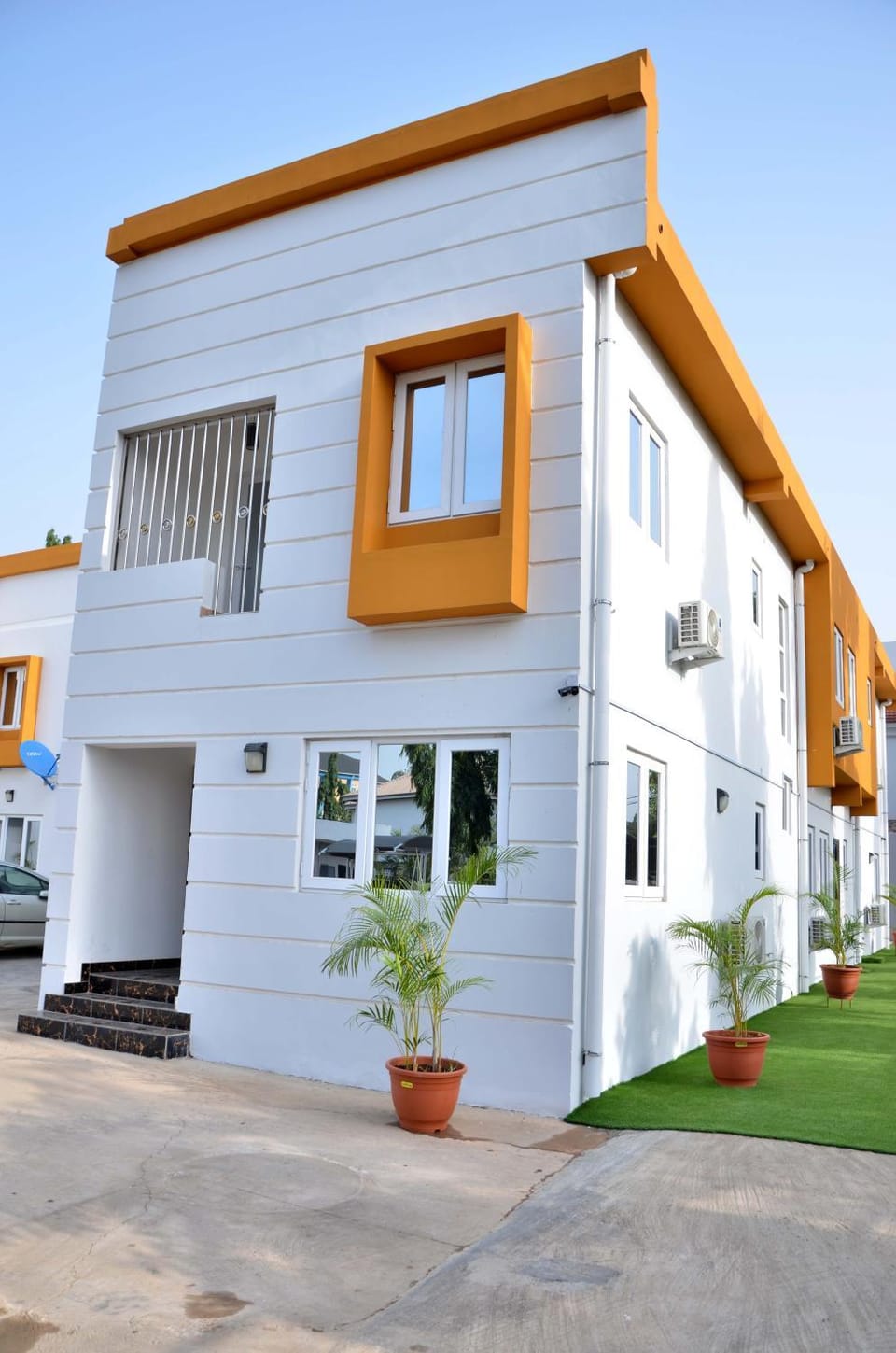 Property building, Facade/entrance