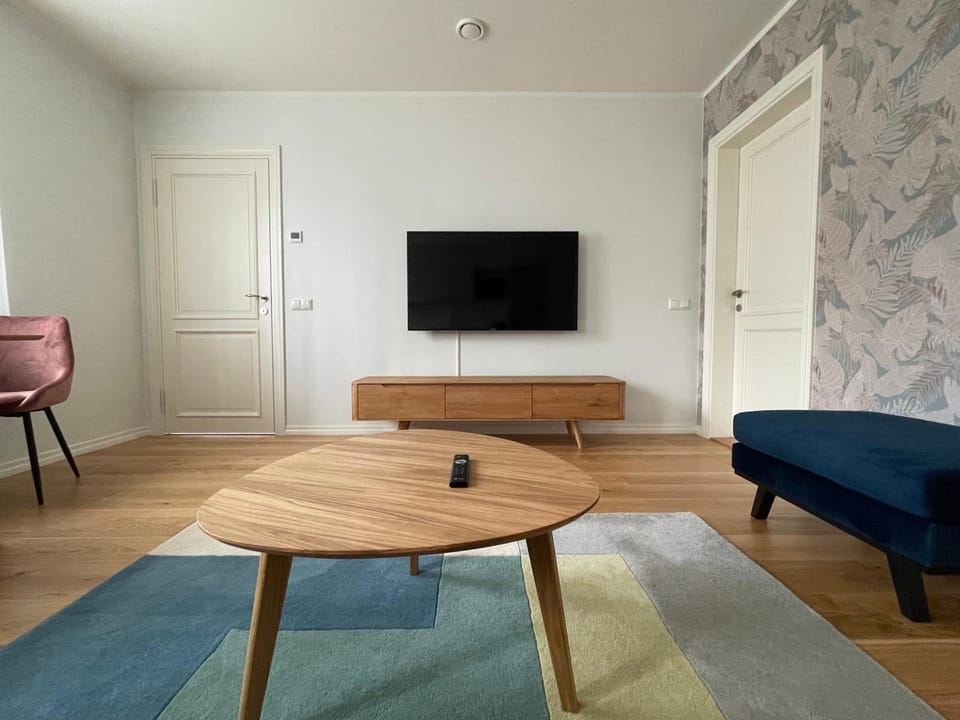 TV and multimedia, Living room