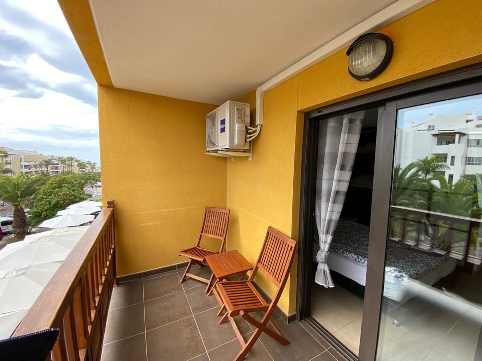 Balcony/Terrace, air conditioner