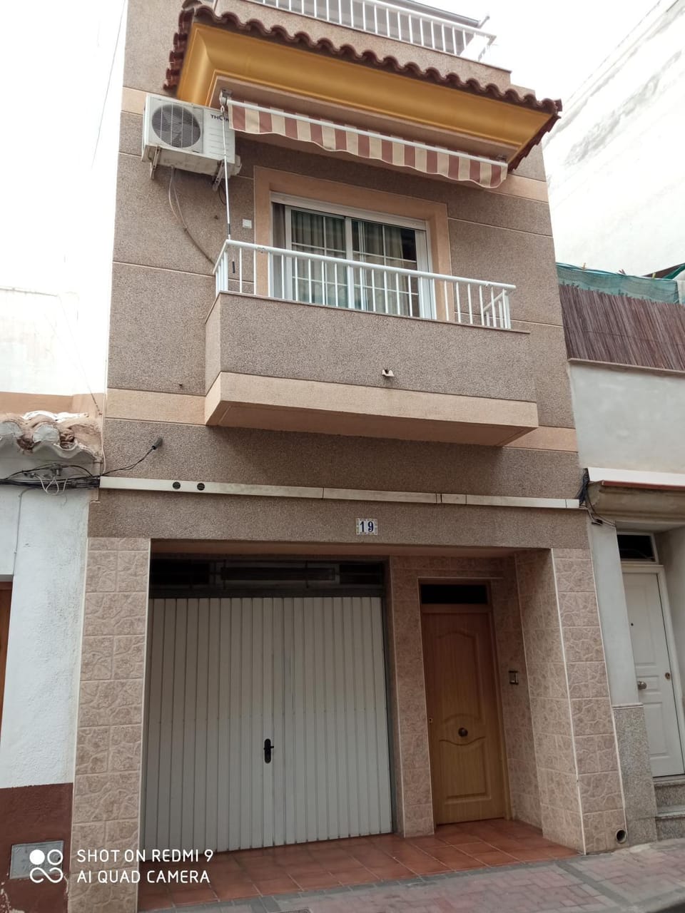 Facade/entrance