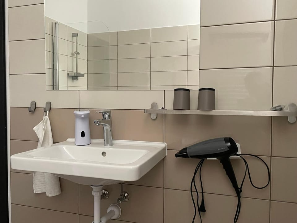Bathroom, Bath, hair dryier