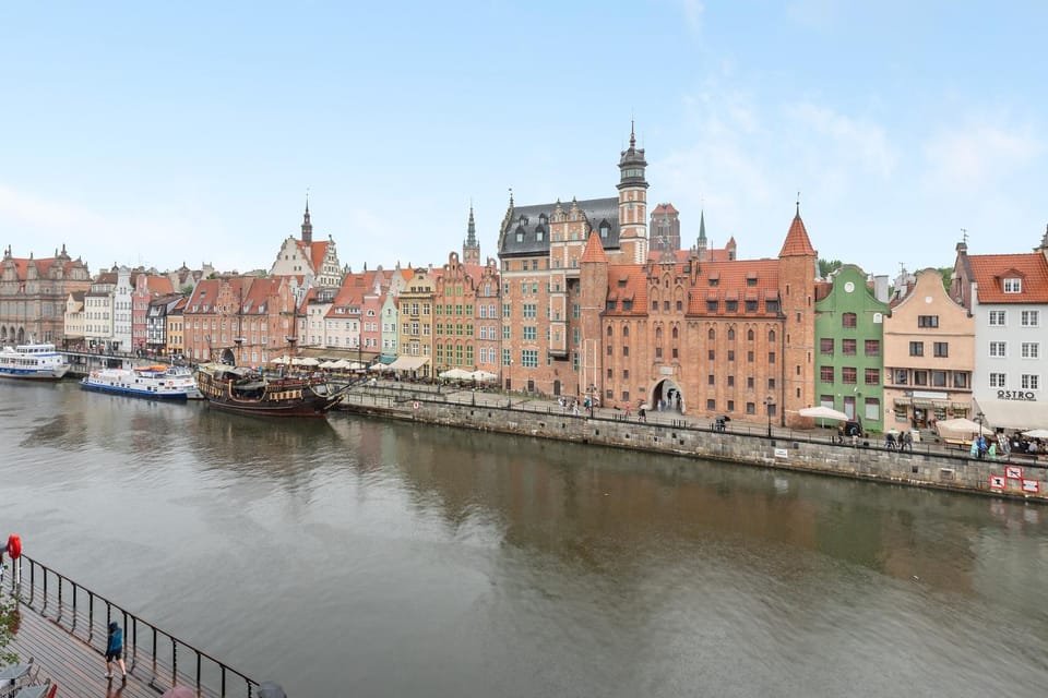 City view, River view