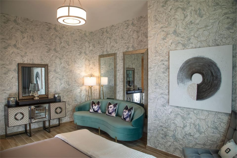 Seating area, Bedroom