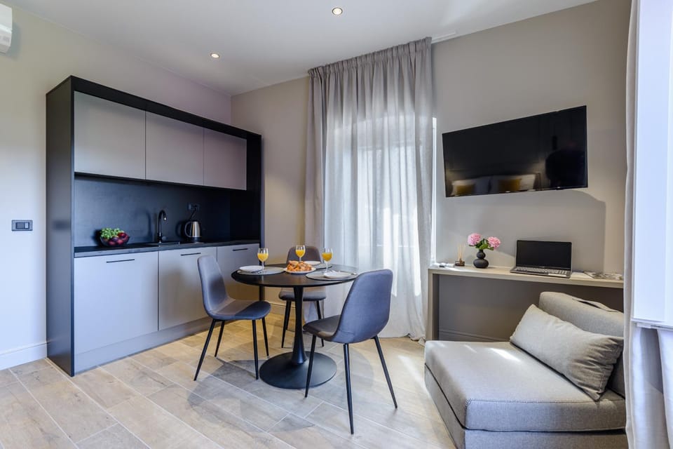Dora rooms and studios Bed and Breakfast in Split-Dalmatia County