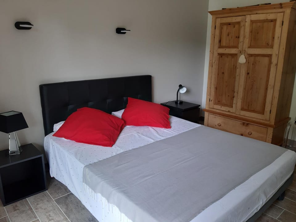 Logis des Magnans -Les terrasses du Coutach - Bed and Breakfast in Occitanie