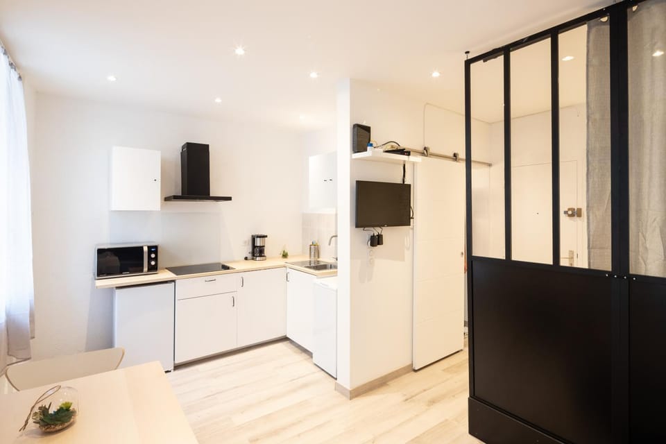 TV and multimedia, Kitchen or kitchenette, minibar