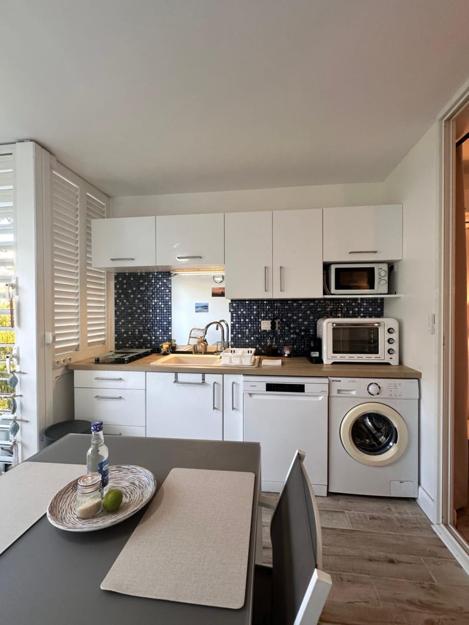 dishwasher, oven, stove, toaster