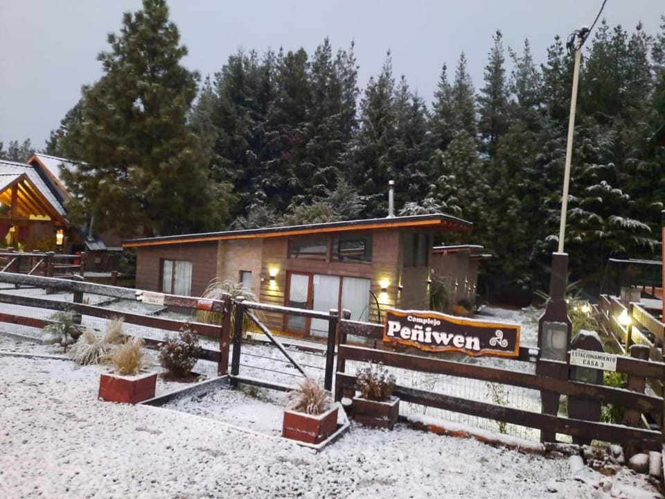 Complejo Peñiwen Chalet in Esquel