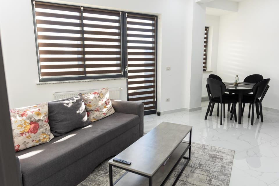 AStar Apartments - EXTRA LARGE Apartment in Romania