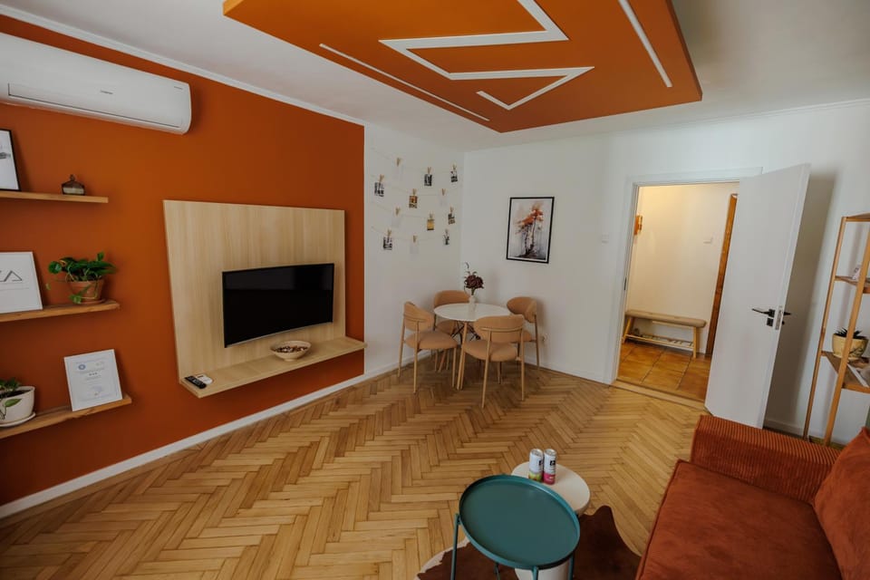 ZAZA Apartament - central area, with balcony Apartment in Romania