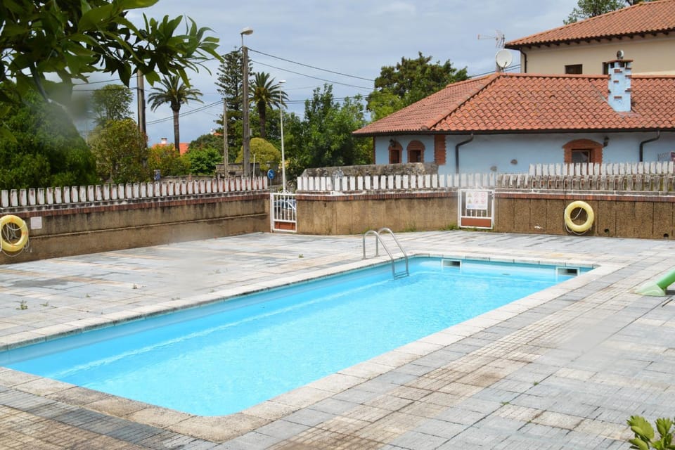 Barrio El Palacio - 9801 House in Cantabria