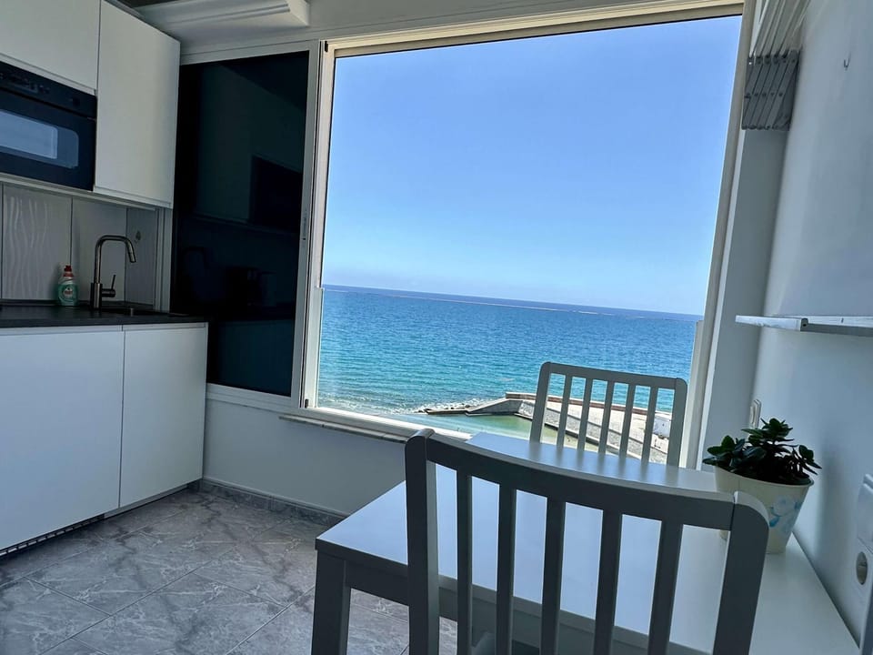 Kitchen or kitchenette, Food