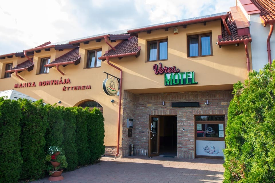 Veres Motel Bed and Breakfast in Hungary