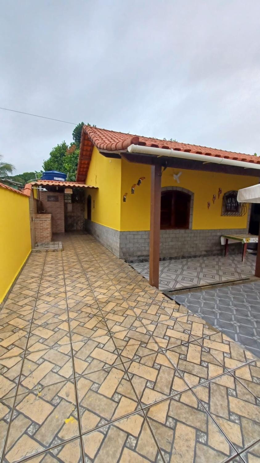 Saquarema - Casa Amarela ! Entre a praia e a Lagoa ! House in Saquarema
