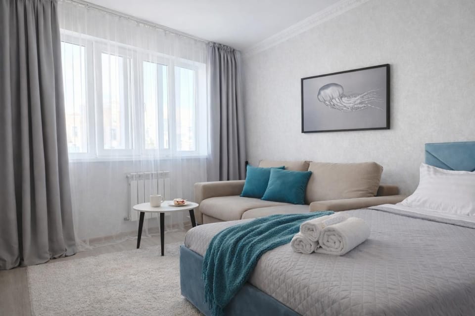 102 Кондиционер, Шикарный вид с 23 го этажа,3 раздельных места, 1-6 гостей 2-х комн кв с 2-мя кроватями и раскладным диваном,кондиционер,свежий ремонт Apartment in Kazakhstan