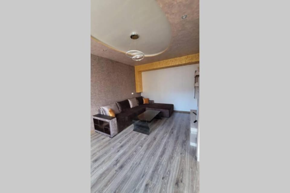 Луксозен апартамент с гледка към парк и топ център Apartment in Yambol