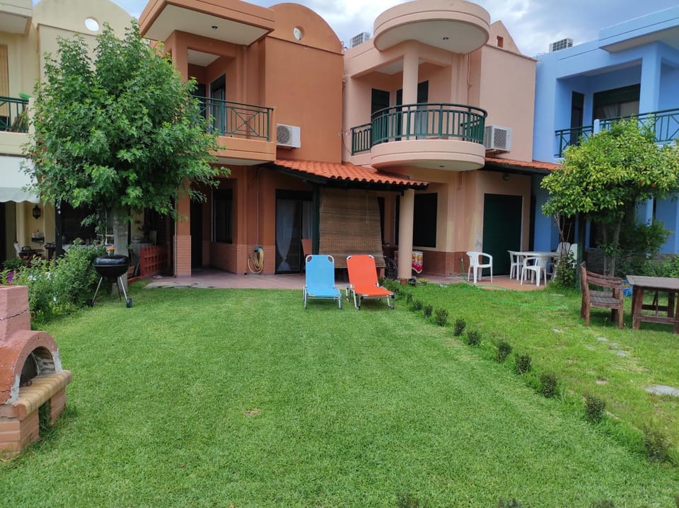 Property building, Garden