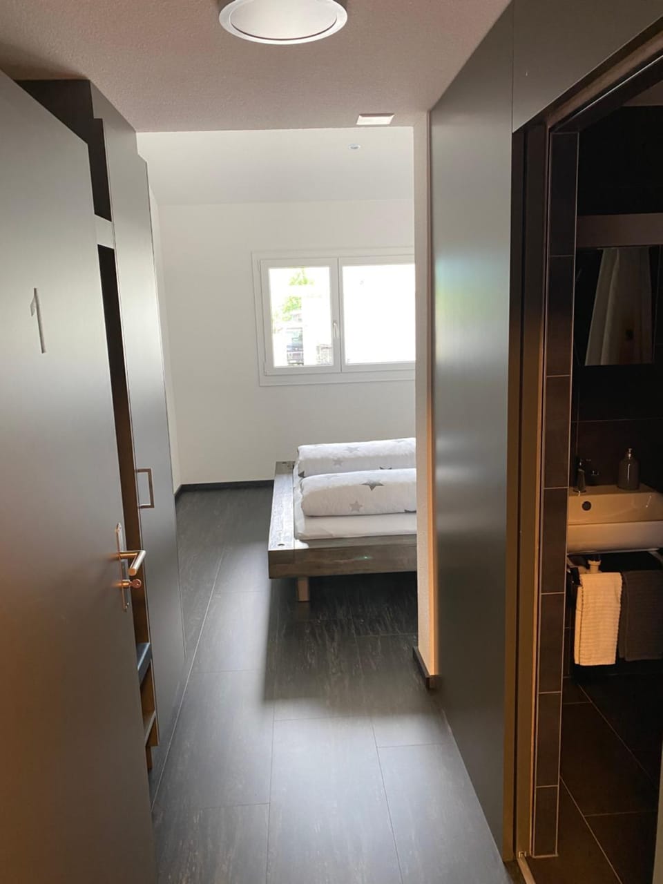 Photo of the whole room, Bedroom