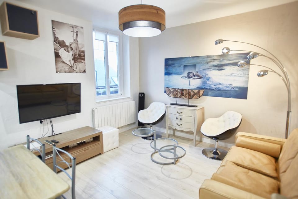 TV and multimedia, Living room, Diving