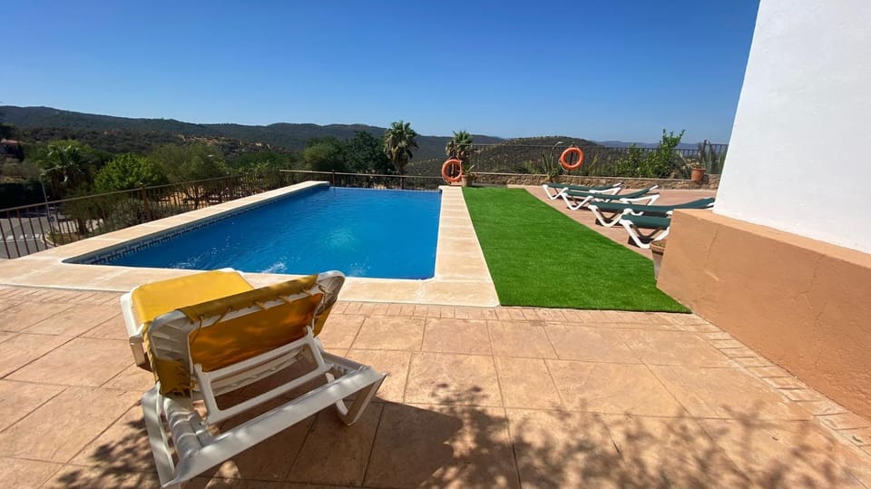 Agradable Chalet con piscina en Villaharta Chalet in Extremadura, Spain