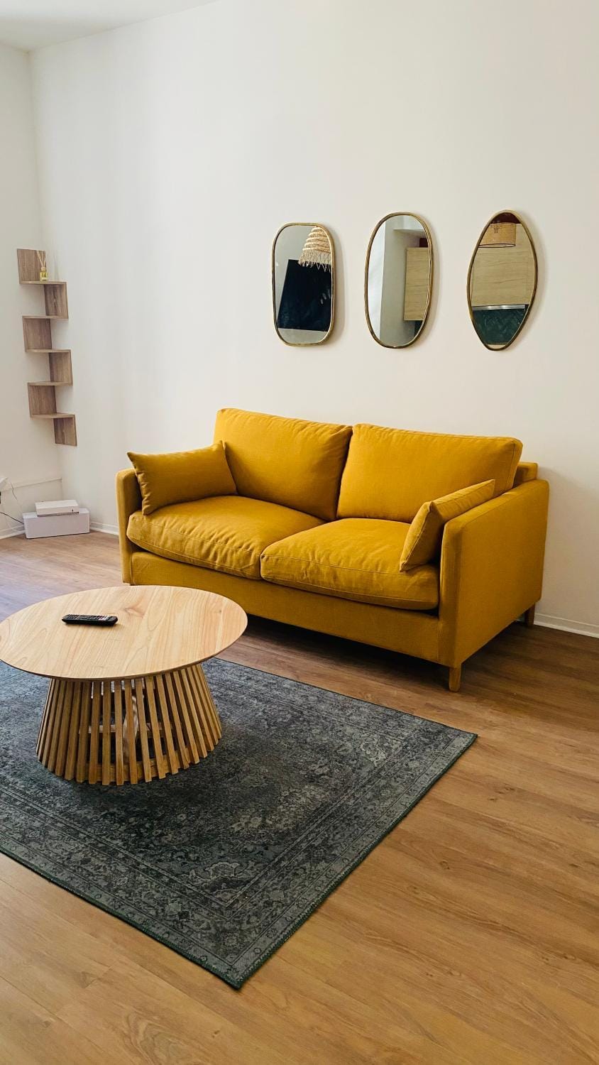 Living room, Seating area