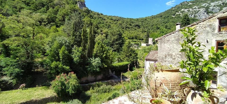 Au bord du verdus Bed and Breakfast in Occitanie