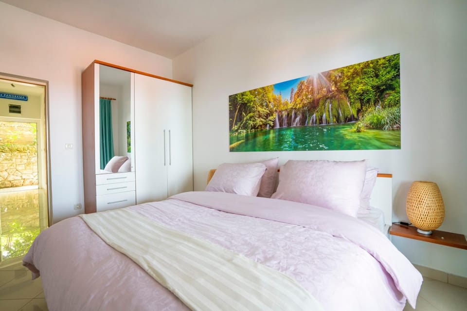 Patio, Bedroom