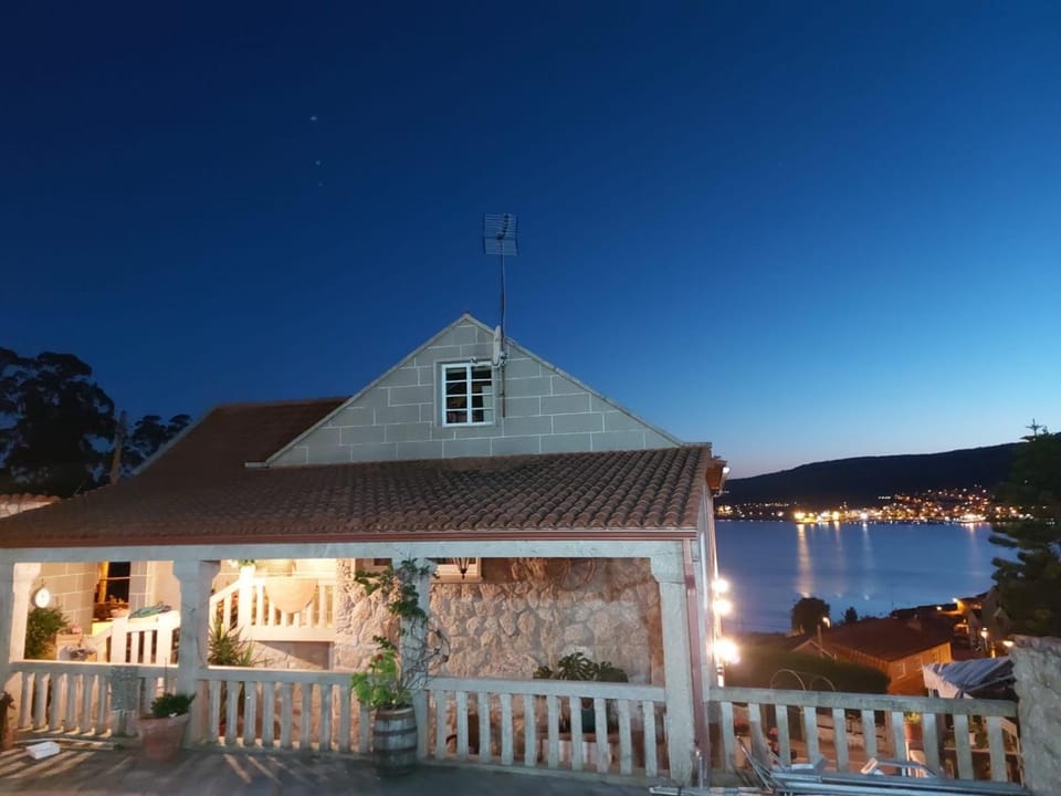 Property building, Night, View (from property/room), Balcony/Terrace