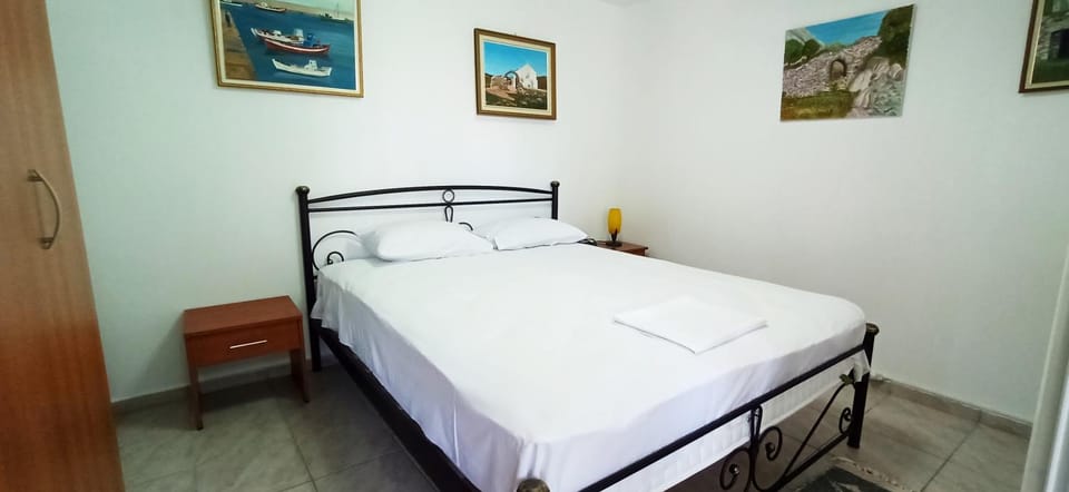 Maris full apartment with roof garden access Apartment in Decentralized Administration of the Aegean