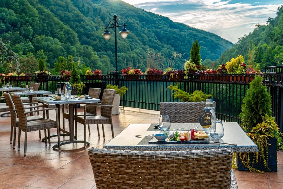 Restaurant/places to eat, Natural landscape, View (from property/room), Food, Lake view