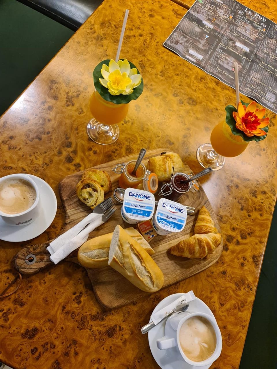 Food and drinks, Breakfast, Continental breakfast