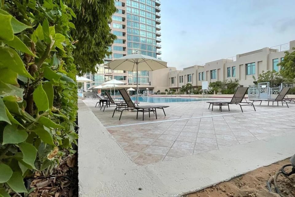 Golf Tower Golf View 2BR at The Greens with CPL Massage Cpn Apartment in Dubai