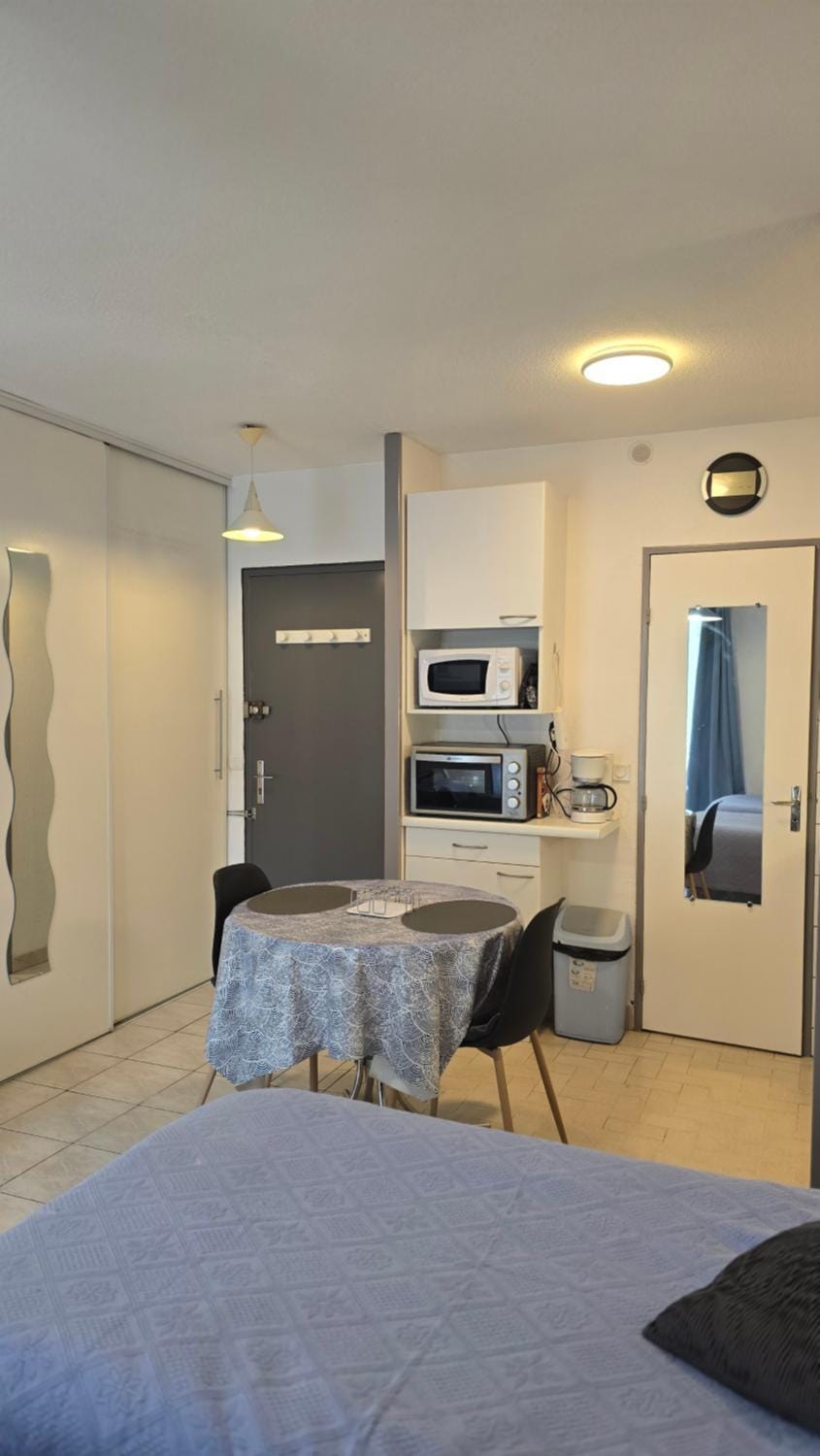 Joli studio 43 avec vue sur les Dourbes 04 Apartment in Provence-Alpes-Côte d'Azur