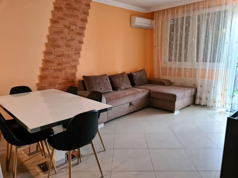 Plázs Apartman Apartment in Siófok