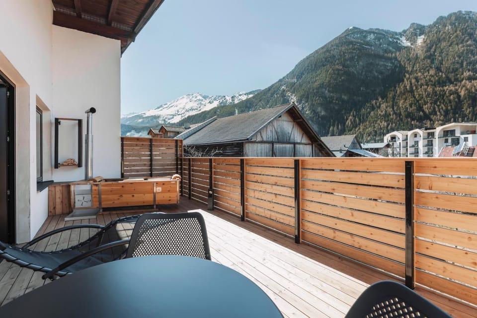 Balcony/Terrace, Bath
