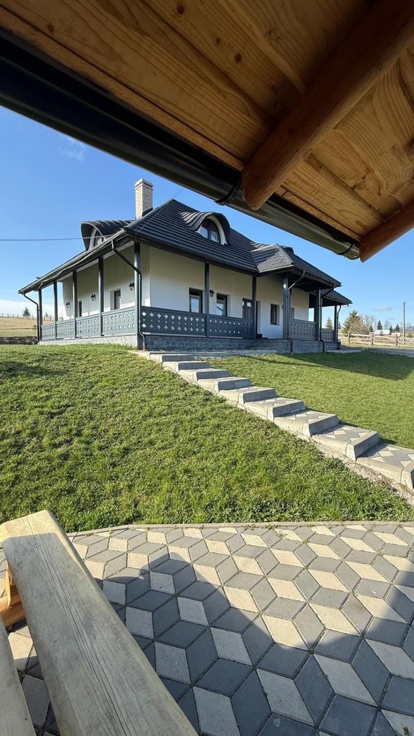 Casa Bunicii Villa in Romania