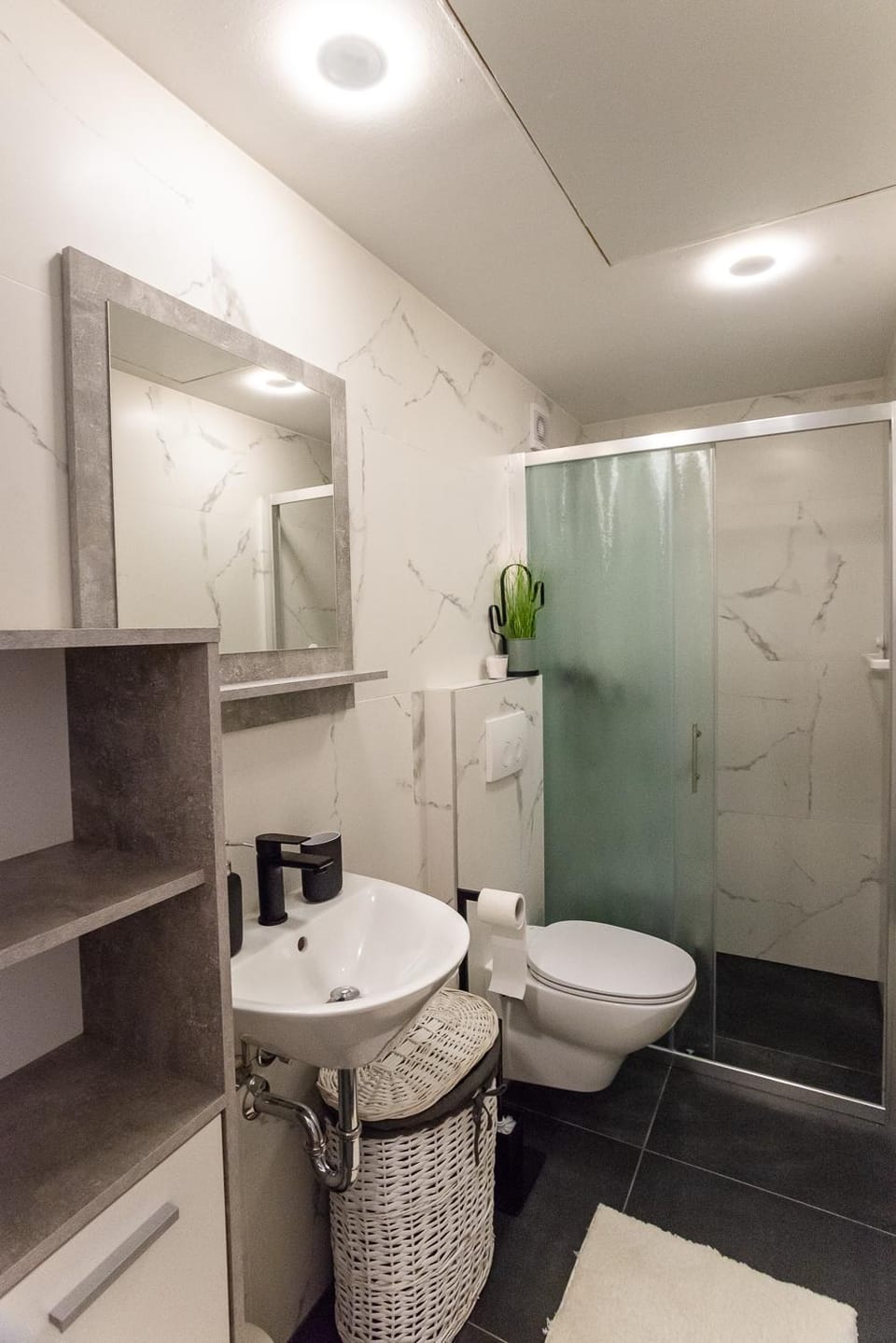 BBQ facilities, Bathroom