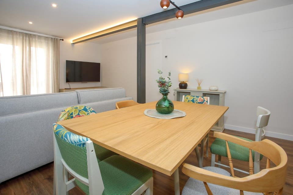 TV and multimedia, Dining area
