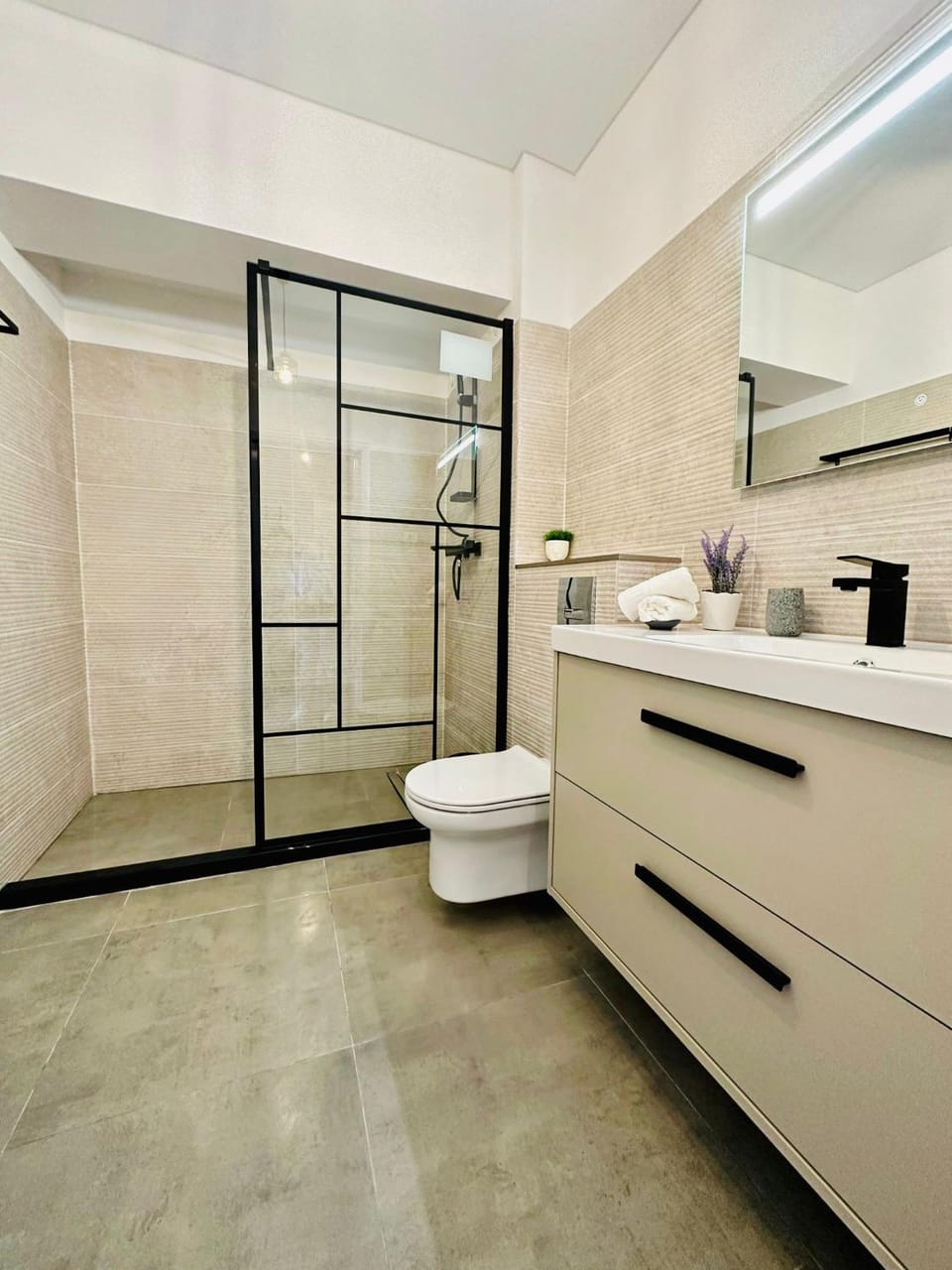 Shower, Toilet, Bathroom