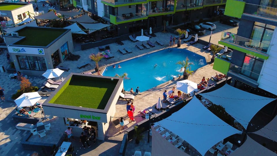Swimming pool
