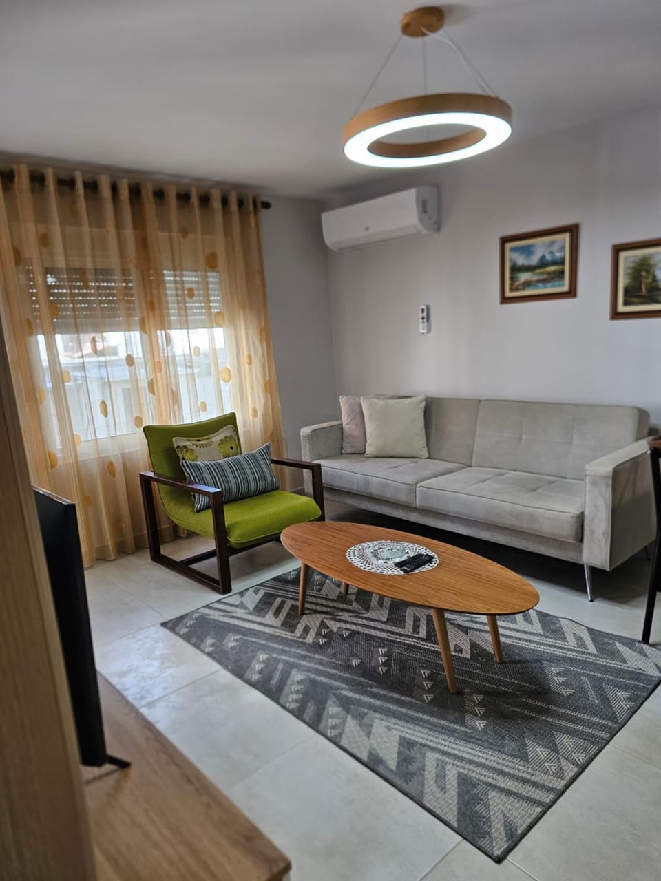 Living room, Seating area, air conditioner