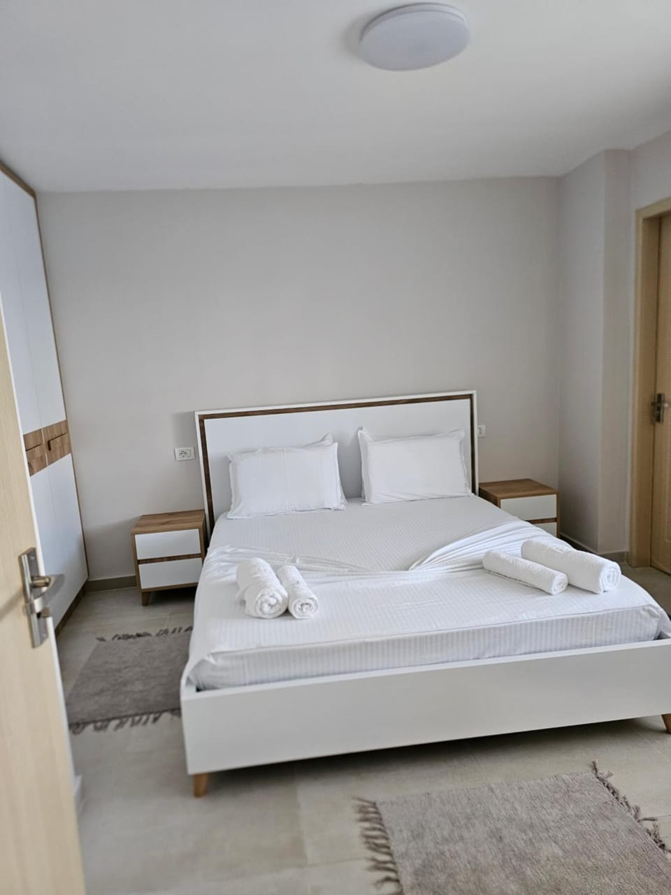 Bed, Photo of the whole room, Bedroom, towels, wardrobe